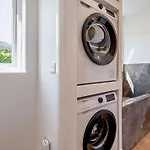 4 Bed In Oc-94705 *