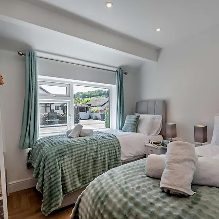 4 Bed In Oc-94705 Feriehus