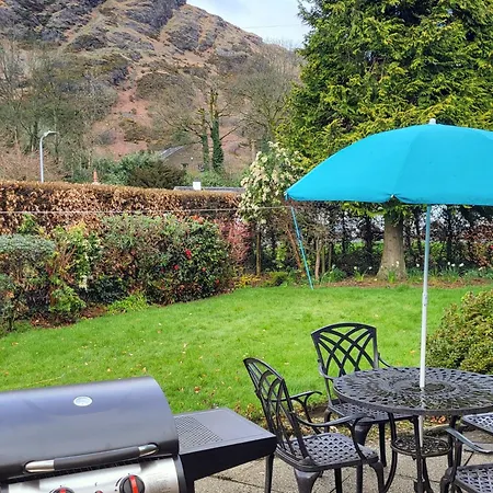 2 Bed In 94705 Coniston