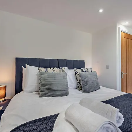 Holiday home 2 Bed In 94705