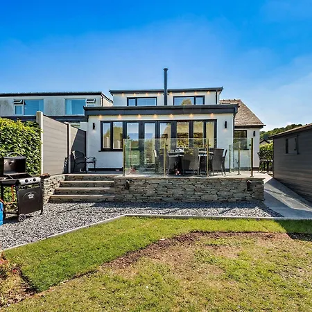 2 Bed In 94705 Coniston