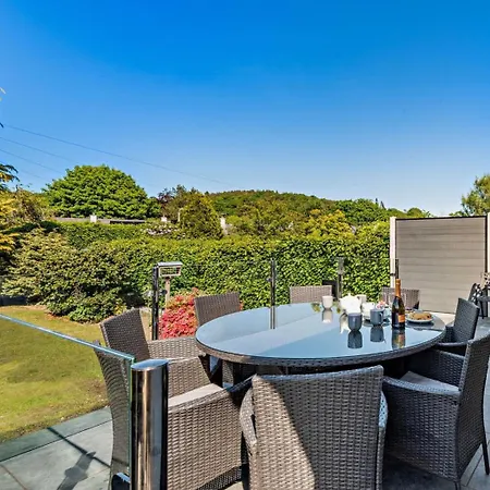 4 Bed In Oc-94705 Vakantiehuis *